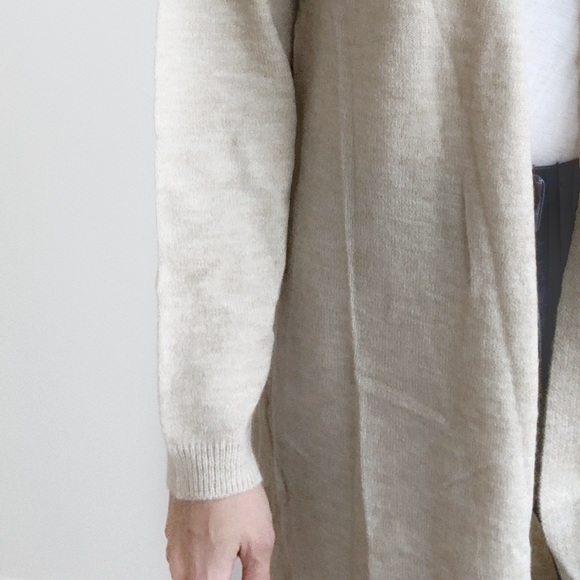 SOFT NEUTRAL LONG CARDIGAN SWEATER - Picture 5 of 6